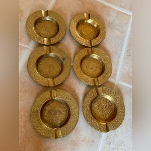 Gold Vintage Ashtray Set✨